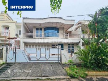 Rumah 3 Lantai di Pluit Karang Asri Terawat Bersih Lt 240m2