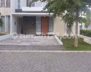 DISEWAKAN RUMAH FURNISH DEPAN DANAU NORTH WEST PARK CITRALAND