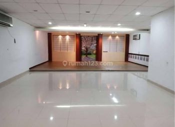 Rumah idaman nyaman dan tenang di Taman ratu(TR108)