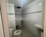 thumbnail-2-br-56-m2-apartemen-puncak-dharmahusada-pool-view-7