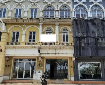 Disewakan Ruko Mendrisio, 3 Lantai @ Gading Serpong