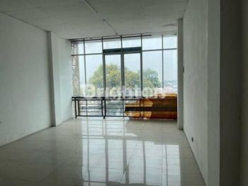 RUKO CIMANGGIS PINGGIR JALAN