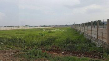 Tanah Komersil Cocok Untuk Gudang Apartemen di Karawang Barat