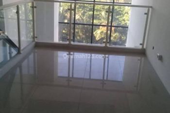 SOHO CORNELL 388 (UNIV CIPUTRA)