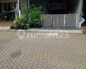 Dijual Rumah Seken Cluster, Siap Huni, Strategis di Cibubur Country