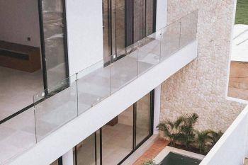 VILLA BARU SIAP HUNI DEKAT PANTAI CANGGU