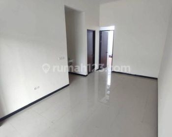 Disewakan Rumah Cantik di Taman Kopo Indah 5 Bandung