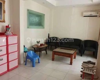 Rumah bagus harga murah lokasi strategis di Taman Ratu(TR40)