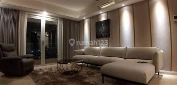 Disewakan Apartemen 3 BR One Icon Residence Private Lift, Apartemen Atas Plaza