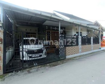 RUMAH CANTIK HARGA MURAH DI UTARA PASAR REJONDANI JALAN PALAGAN KM 11 DEKAT RS.
