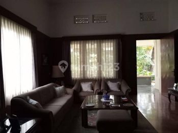 Rumah 2 Lantai Bagus SHM di Sayap Dago, Bandung