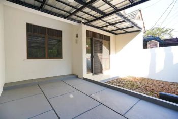 Jual Rumah Siap Huni 10 Menit ke Stasiun Rawa Buntu Bisa KPR J-16005