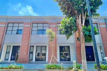 Jual Ruko Heliconia Graha Natura 2 Lt di Main Road Parkiran Luas