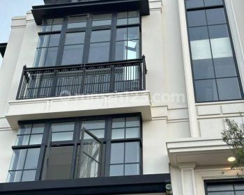 The Last Masterpiece Cluster Melrose Residence 5x11 2 Lantai 1,9m