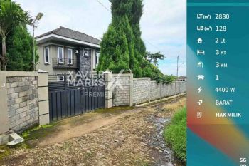 Villa Mewah View Cakep dengan Lahan yang Luas di daerah Selecta, Bumiaji, Batu