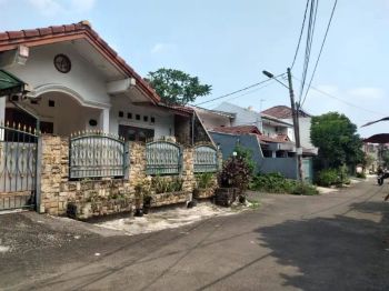 Rumah Second Bagus, Murah, Strategis, Tidak Banjir di Pamulang Tangsel
