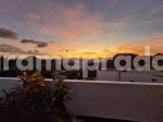 thumbnail-jual-villa-lingkungan-tenang-2-lantai-5-kamar-rooftop-view-sunset-laut-dekat-1