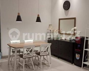 Disewa Rumah Pik2 3br 2 Lantai 8x12.5 Furnish Lengkap Bagus