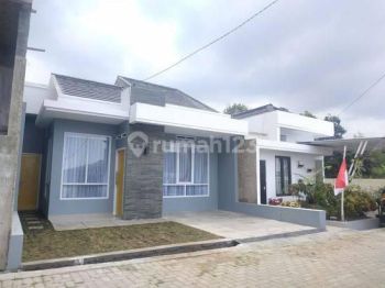 Big Promo Rumah Villa di Cihanjuang Rasa Setiabudi Gegerkalong Utara