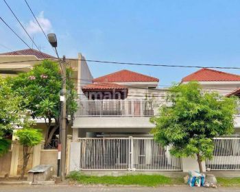 Sewa Rumah Araya Tahap 1 Full Furnished 2 Lantai Menghadap Barat