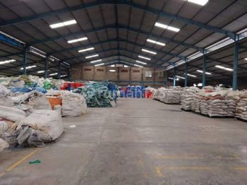 Pabrik/ Gudang Siap Pakai, Dekat Tol Legundi