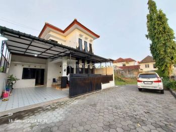 MURAH ISTIMEWA! RUMAH MEWAH ISTIMEWA 2 LANTAI - HARGA MURAH VIEW SAWAH DALAM DI