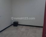 thumbnail-rumah-bagus-terawat-furnished-15-lantai-siap-huni-dekat-gwalk-di-taman-gapura-2