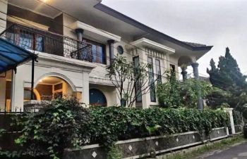 Rumah Terawat Strategis Furnished Cocok Untuk Kantor di Antapani