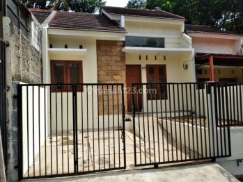 Dijual Cepat Rumah Over Kredit Deket Stasiun Citayam Depok