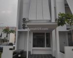 thumbnail-disewakan-rumah-2-lantai-inspirahaus-furnished-di-bsd-tangerang-8