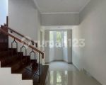 thumbnail-disewakan-rumah-asri-2-lt-cluster-whitsand-greenwich-bsd-city-7