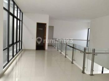 Disewakan Rumah Baru Mewah Di Perumahan Eksklusif Cipaganti