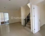 thumbnail-di-sewa-rumah-unfurnish-dengan-2-lantaj-harga-murah-2