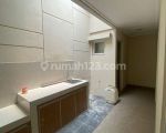 thumbnail-di-sewa-rumah-unfurnish-dengan-2-lantaj-harga-murah-5