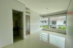 thumbnail-rumah-di-discovery-cielo-bintaro-2-lantai-shm-bagus-min-2-thn-5