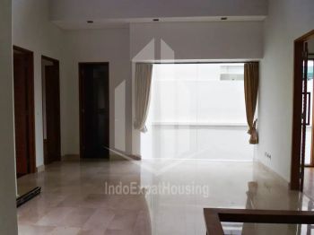 Disewakan Rumah Modern Minimalis di Area Kemang