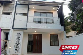 Harga Menarik Rumah Dua Lt Di Antapani Bandung 250M10