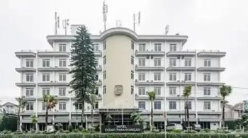 HOTEL BINTANG3 ENDAH PARAHYANGAN BANDUNG HARGA DIBAWAH NJOP