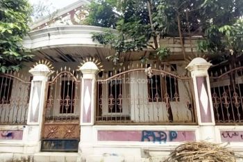 HITUNG TANAH rumah tua luas 583m² ciracas jaktim