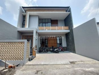 Rumah Siap Huni 2 Lantai Termurah Di Jakal