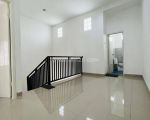 thumbnail-rumah-2-lantai-bagus-furnished-shm-di-jati-asih-bekasi-11