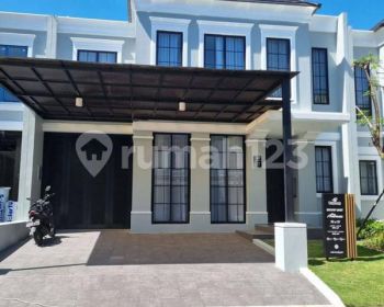 Rumah dekat Pakuwon Indah Surabaya di Citraland Cluster Depan