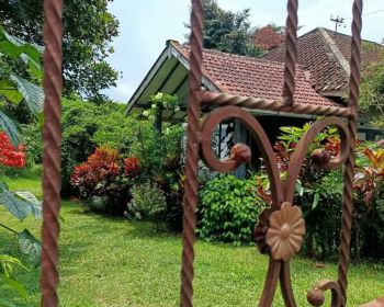 Dijual Rumah Kolonial di Jalan Ngamarto Gang 1 Lawang, Malang