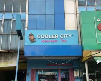 Disewa Ruko Lti 2 dan 3 di jl peta selatan (dpn hari2 supermarket) Jkt