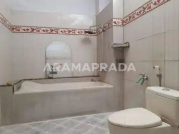 Turun Harga: Jual Ruko 4 Lantai Kawasan Bisnis Depan Pasar Kuta Badung