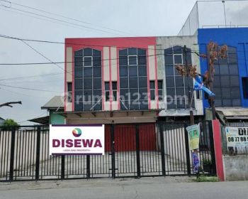 Disewakan Ruko Gandeng Connecting 3 Lantai di Raya Pekayon Bekasi