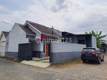 Rumah luas, beserta gudang,cocok utk kantor dan ruang usaha ,dekat akses jln