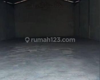 Disewakan Lahan Bangunan Siap Pakai Ada 9 Unit Lokasi Dadap Kosambi Tangerang th