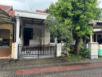 Rumah Murah 1,5 Lantai Minimalis Semi Furnished Siap Huni Dekat Pasar Modern Di