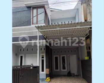 Rumah siap huni Bekasi strategis dekat tol mall Cibubur junction